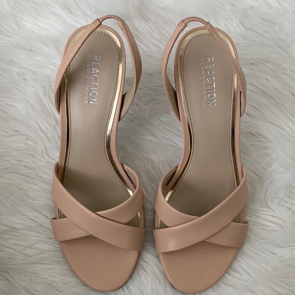 Kenneth Cole Reaction Tan Heels - Picture 2 of 10